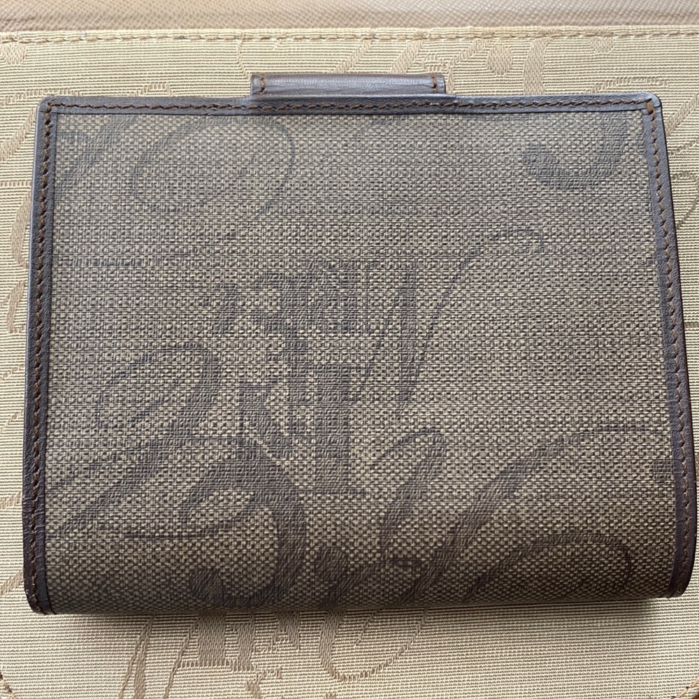 Nina Ricci Wallet (CLST) - Picture 2 of 11